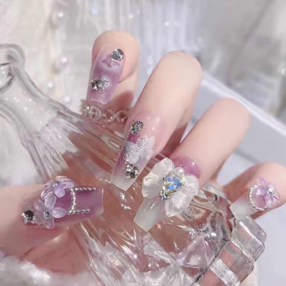 Beautiful Purple Flowers Press on Nails Art
